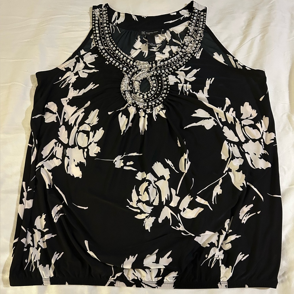INC International Concepts Black & White large floral rose Embellished Blouse 1X - Picture 5 of 14